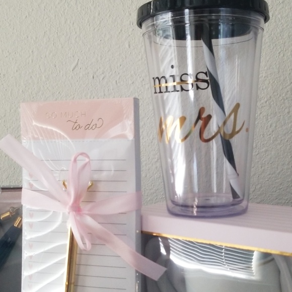 Bride Gift Set - Picture 3 of 4